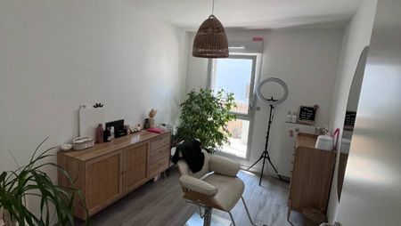 Appartement F4 avec terrasse et stationnement - Résidence LES JARDINS SUSPENDUS - Photo 3