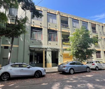 Inner-City Living - Photo 6