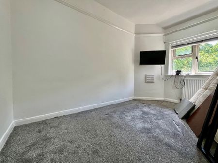 Scott Hall Road, Leeds - Photo 3