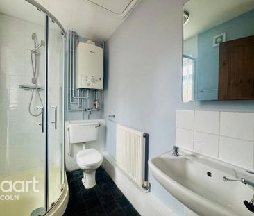 2 bedroom terraced house to rent - Photo 4