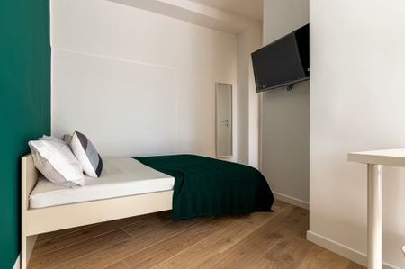 Via Vigone, Turin, Piedmont 10138 - Photo 2