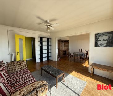 Location Appartement 4 pièces 78m² RENNES 35000 - Photo 2