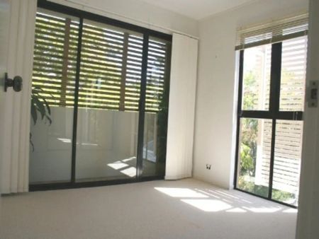 “High on the Hill” - Photo 4