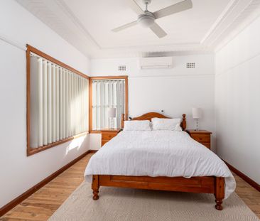 Single-level Family Home - 6 month lease ONLY - Grannyflat located ... - Photo 3