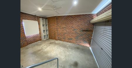 Bathed In Northerly Sunshine - Photo 2