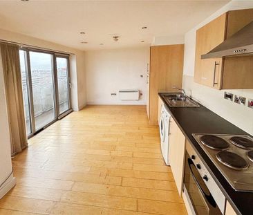 1 bedroom flat to rent - Photo 2