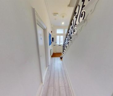 6 bedroom house to rent - Photo 2