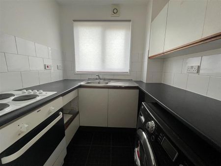 1 bedroom detached house to rent - Photo 3