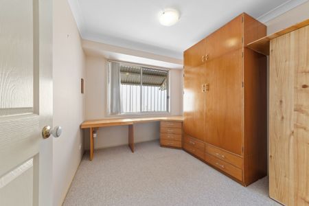 Light, Space & Convenience - Perfect Hamlyn Terrace Family Home! - Photo 2