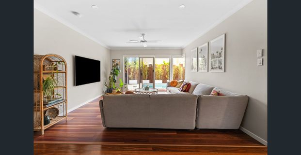 Fully Furnished Family Home in Peregian Springs! - Photo 1