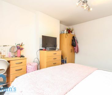 4 bed Detached House for Rent - Photo 6