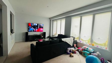 For Lease - 7881 Hackberry Trail, Niagara Falls, Ontario - Photo 5