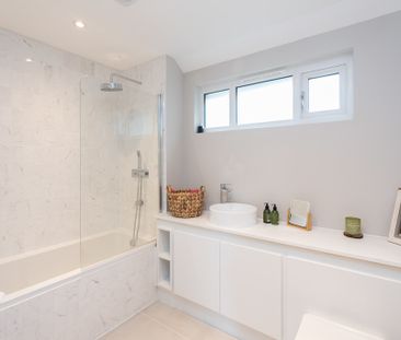 Guildford Road Westcott, Dorking - 2 bedrooms Property for lettings... - Photo 3