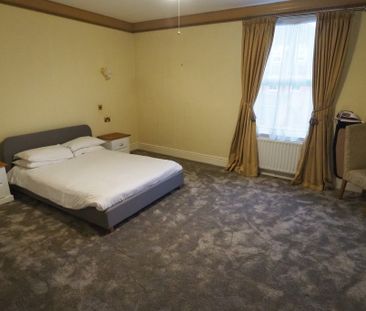 1 bedroom to let - Photo 5