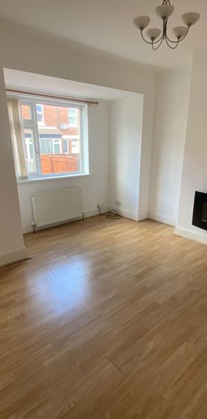 2 bed terraced house to rent in Fowler Gardens, Gateshead, NE11 - Photo 1