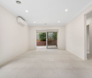 Renovated family home – walking distance to Marymede Catholic College - Photo 1