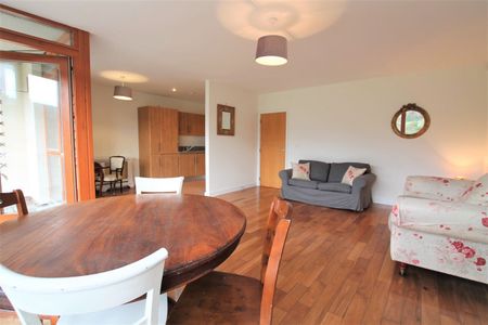 Blackthorn Hall, Blackglen Road, Sandyford, Co. Dublin - Photo 2