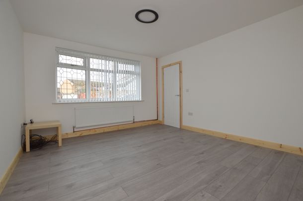 2 Bedroom Semi-Detached Bungalow - Photo 1