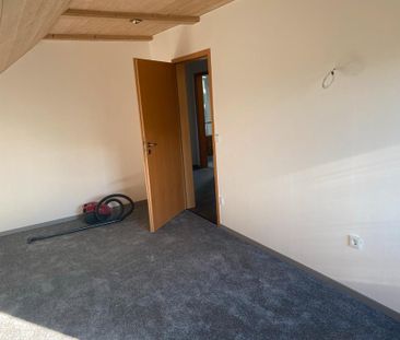 Geräumige Wohnung mit großem Balkon - Foto 1