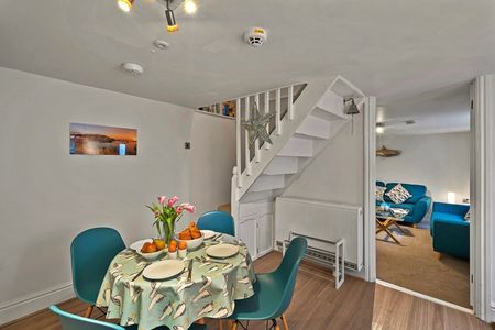 Church Street - Photo 4