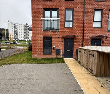 2 Bed End Terrace, Copper Beech Court, LS16 - Photo 4