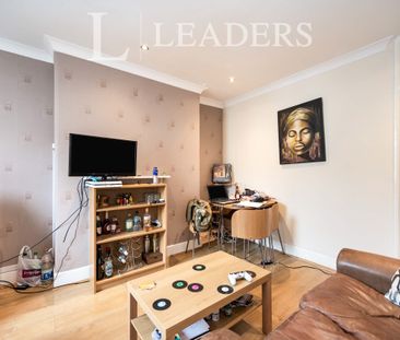 4 bedroom apartment to rent Alhambra Road, Southsea, PO4 - Photo 6