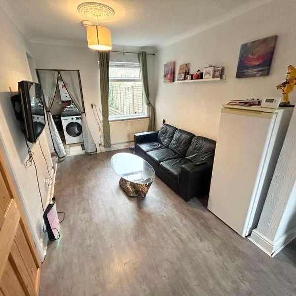 King Street, Burton Upon Trent, DE14 - Photo 1