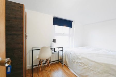 Room in a Shared Flat, Court Street, E1 - Photo 4