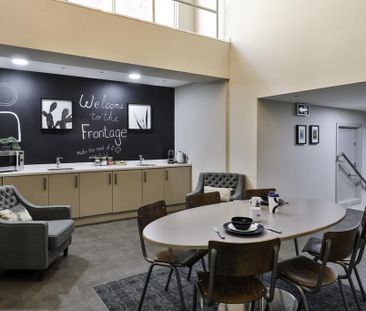 1 bedroom in a flat share to rent - Photo 3