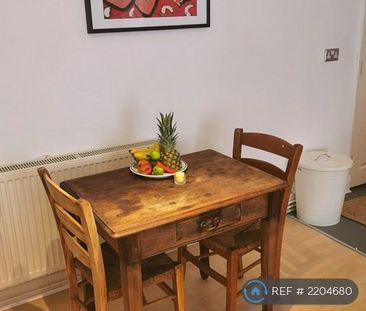 1 bedroom flat to rent - Photo 4
