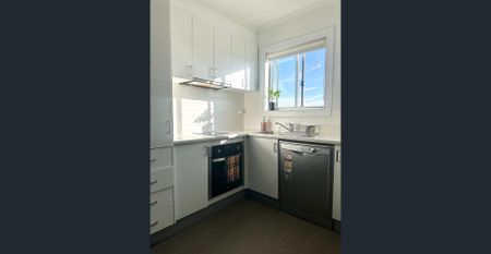 Spacious Studio – Train, Gym & IGA at Doorstep - Photo 3