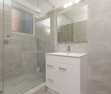 Stylish and Convenient Living in the Heart of Box Hill! - Photo 4