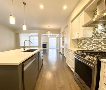 785 Cairn Crescent - Photo 3