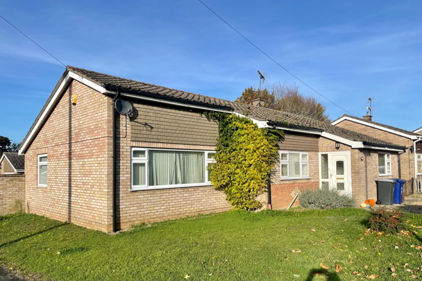 Cornfield Avenue - Photo 1