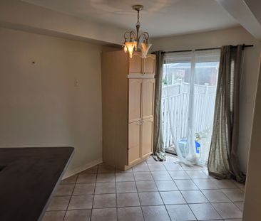 For Lease - 134 Kayla Crescent, Vaughan, Ontario - Photo 4