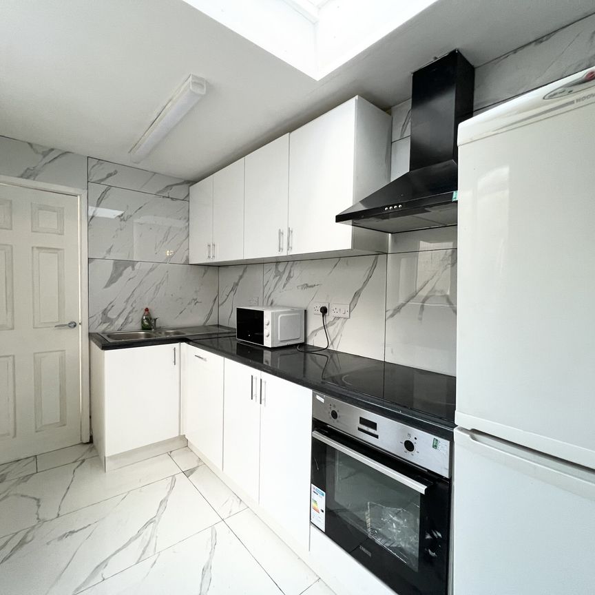 South View Road, Bath - Photo 1