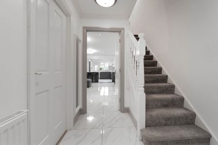 Southwood Close, Worcester Park - Photo 5