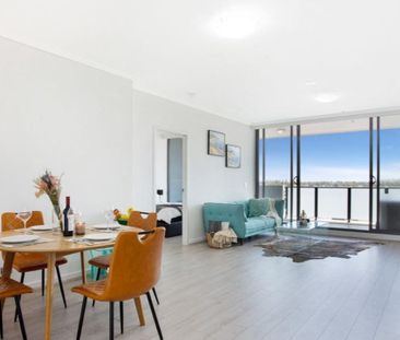 SPACIOUS TWO BEDROOM APARTMENT ON LEVEL 11 - RESORT-STYLE LIVING IN... - Photo 2