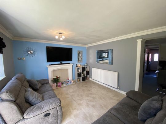2 bedroom House To Let - Photo 1