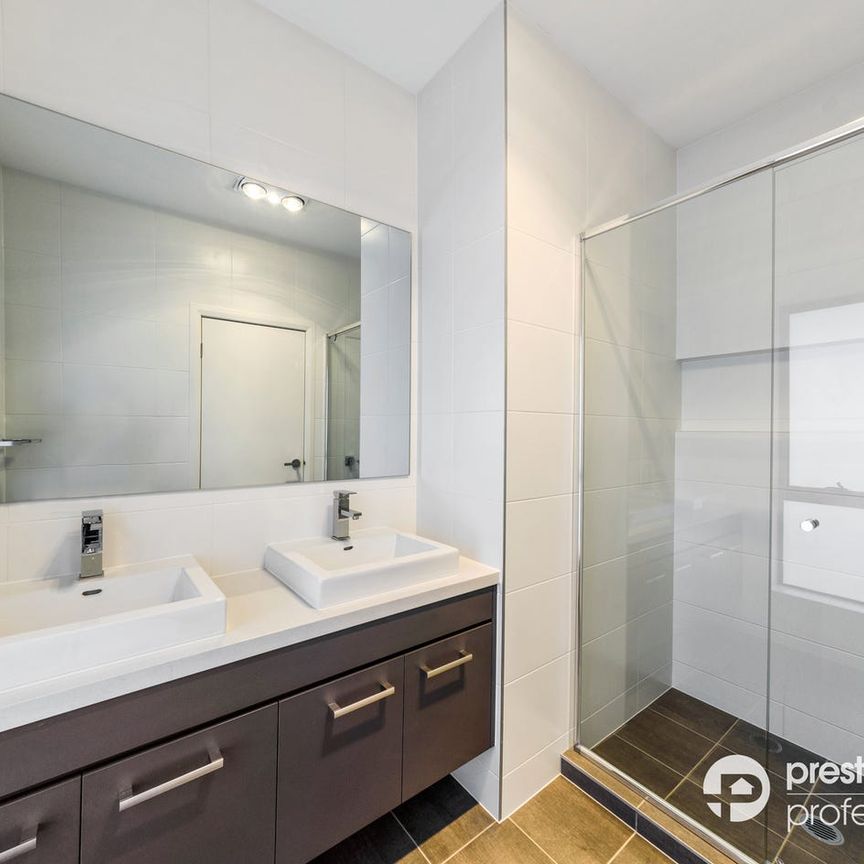 Large Impressive Single Level Home - Photo 1