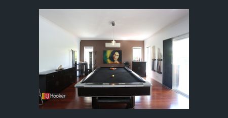 MAGNIFICENT FAMILY HOME WITH LUXURY FINISHES & RESORT-STYLE POOL - Photo 2