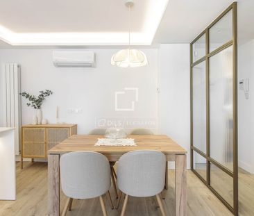 Excellent 3 Bedroom apartment for rent in La Paz, Madrid - Photo 3