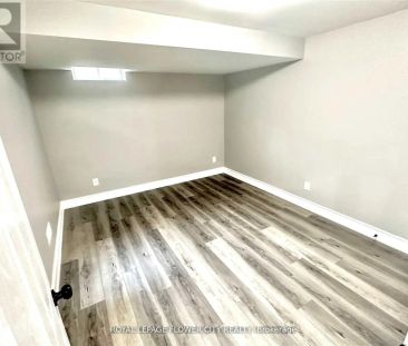 41 PAISLEY GREEN AVENUE - Photo 1