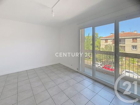 Location Appartement 2 pièces 43m² AUBAGNE 13400 - Photo 5