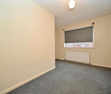 32 Orangefield Drive South, Belfast, BT5 6DL - Photo 4