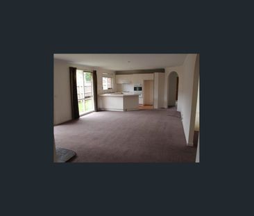 Family Home in Ideal Location - Photo 1