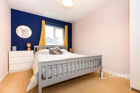 4 bedroom terraced house to rent - Photo 4