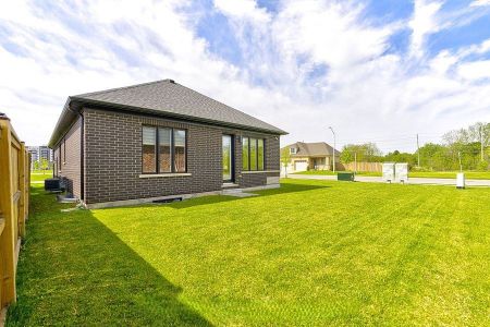 For Lease - 2 Seaton Crescent, Tillsonburg, Ontario - Photo 5