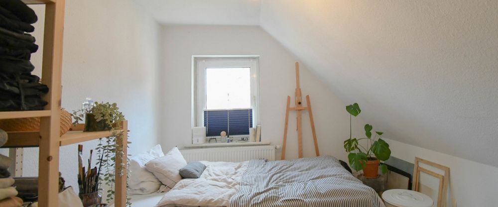 0197 - Attraktive 1,5-Zimmer-Dachgeschosswohnung mit EBK in Kreyenbrück! - Foto 1