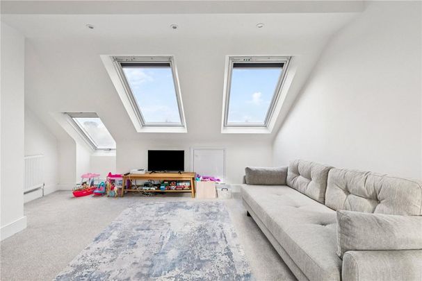 5 bedroom detached house to rent - Photo 1